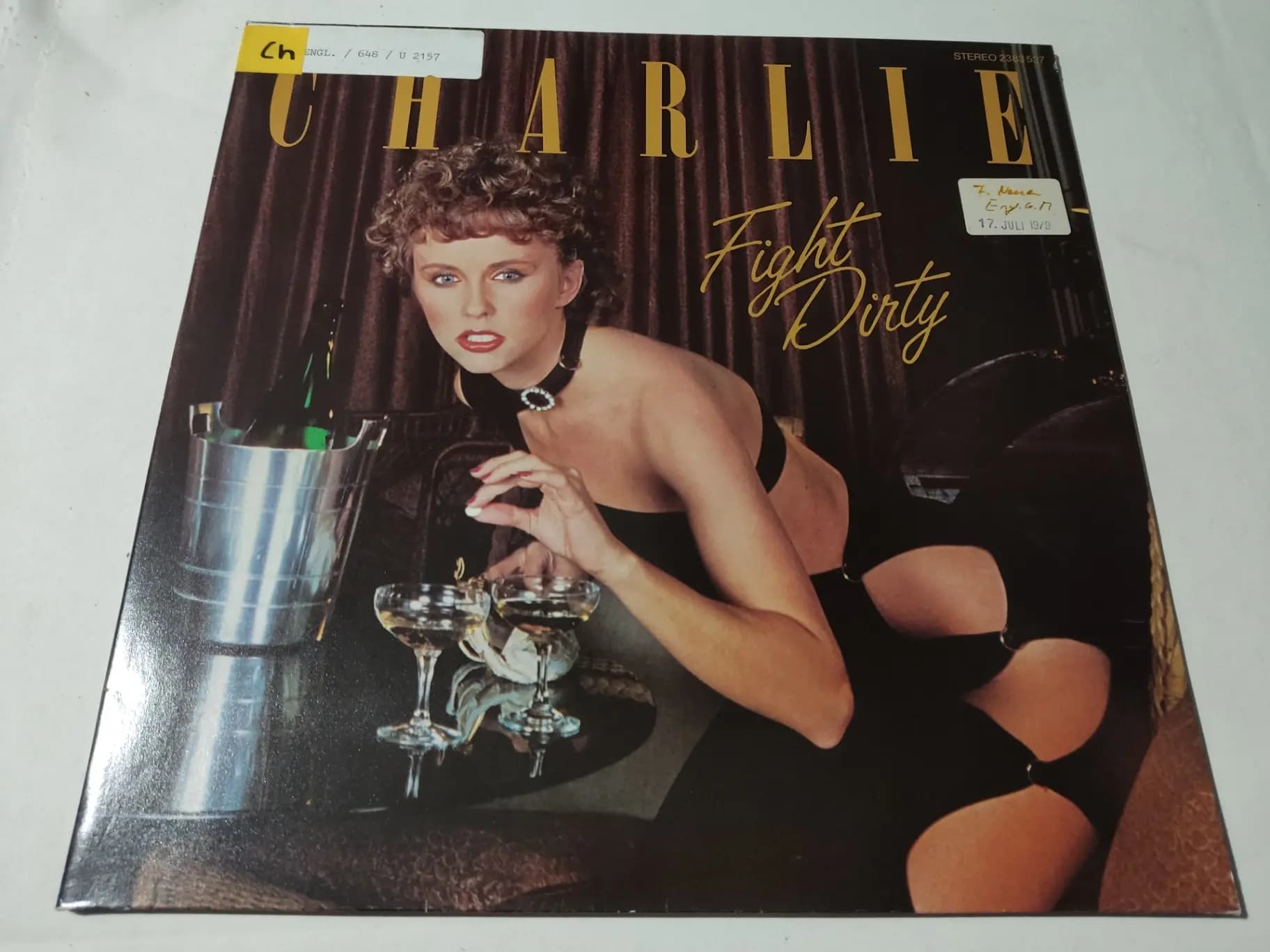 Główne zdjęcie - Charlie - Fight Dirty