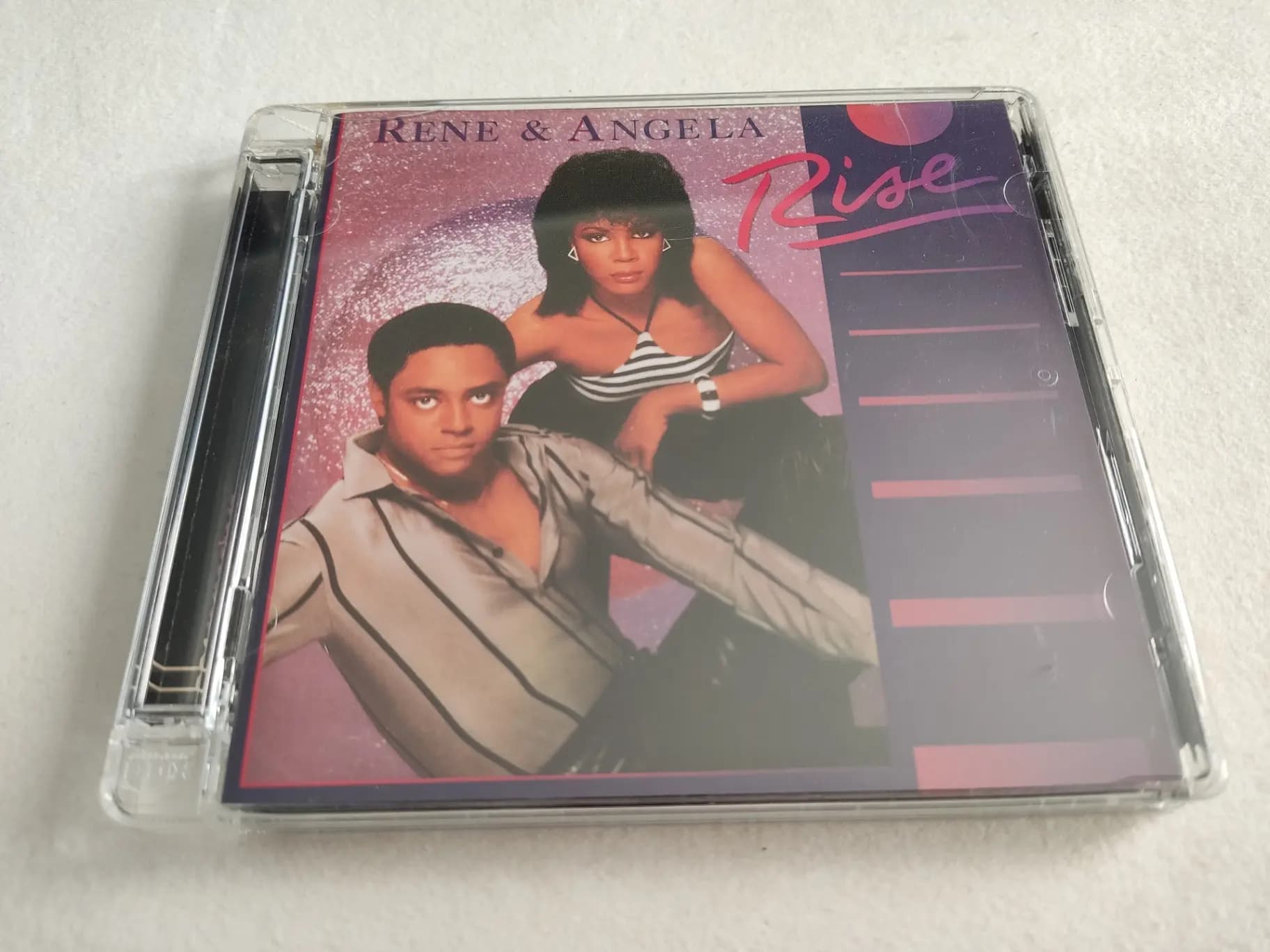 Główne zdjęcie - René & Angela - Rise