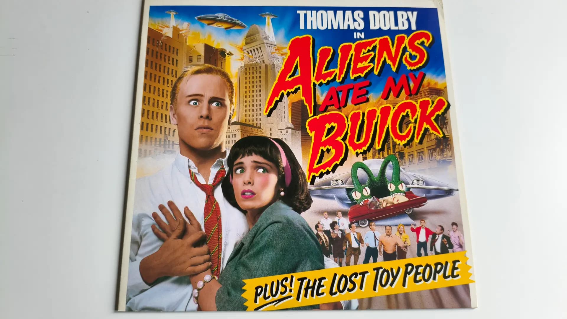 Okładka płyty Thomas Dolby - Aliens Ate My Buick