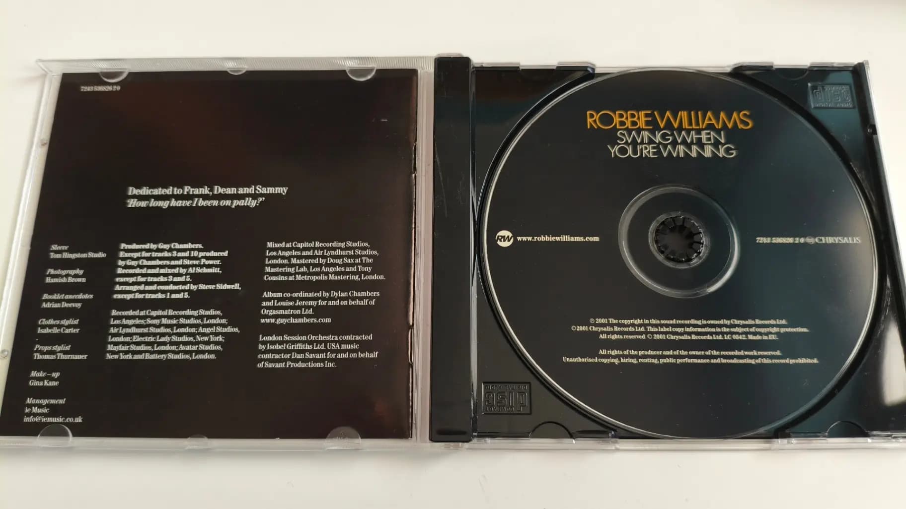 Główne zdjęcie - Robbie Williams - Swing When You're Winning