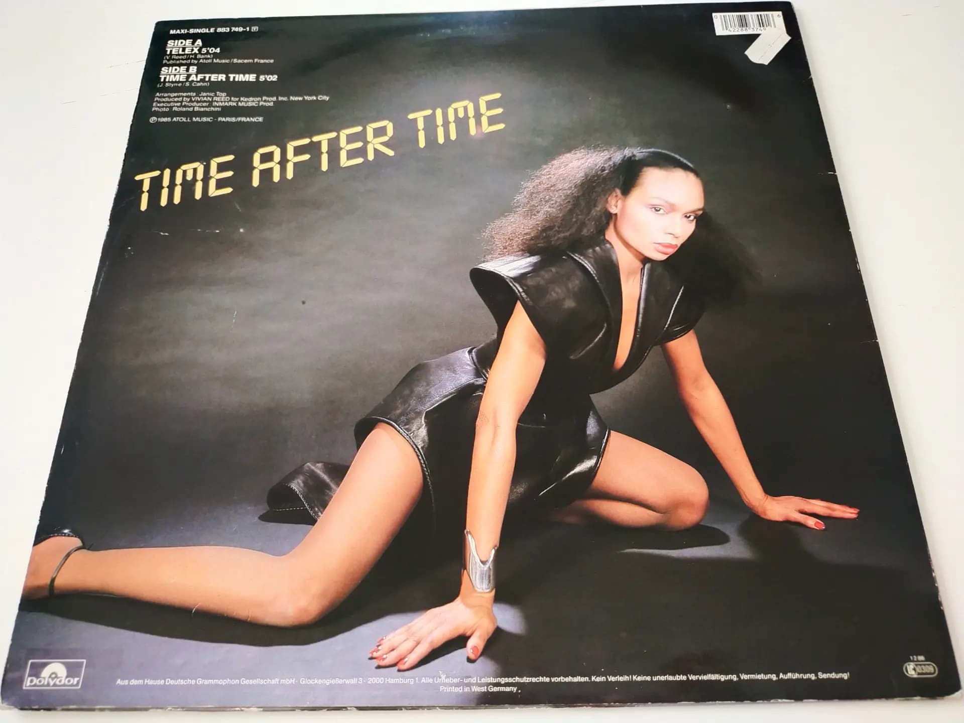 Główne zdjęcie - Vivian Reed - Telex