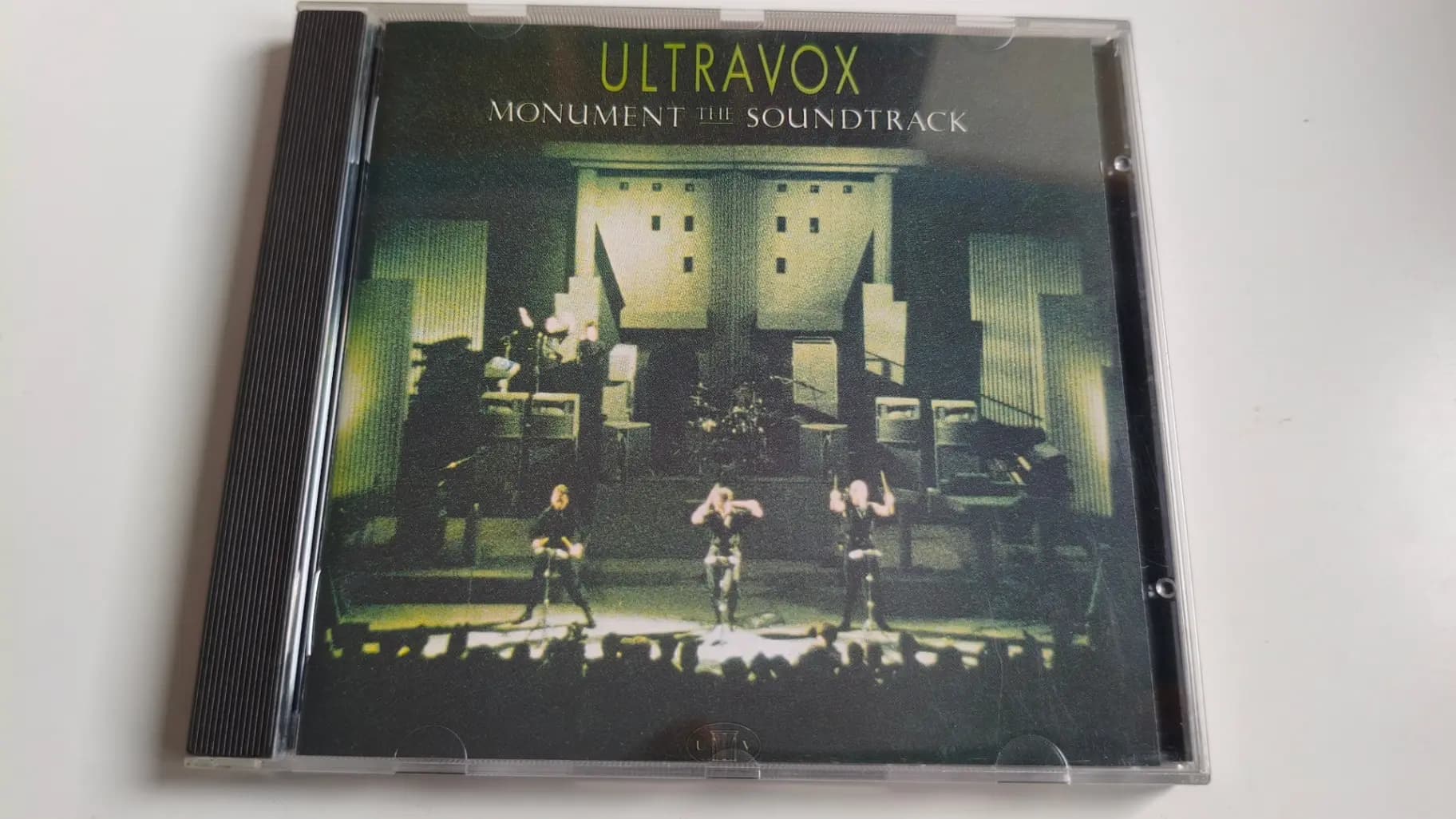 Okładka płyty Ultravox - Monument The Soundtrack