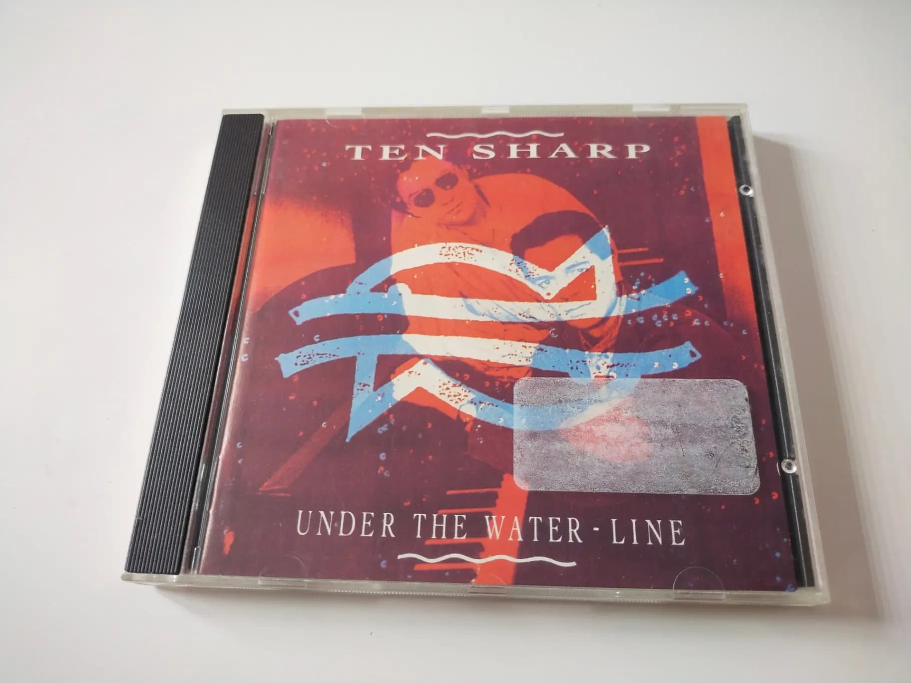 Główne zdjęcie - Ten Sharp - Under The Water-Line