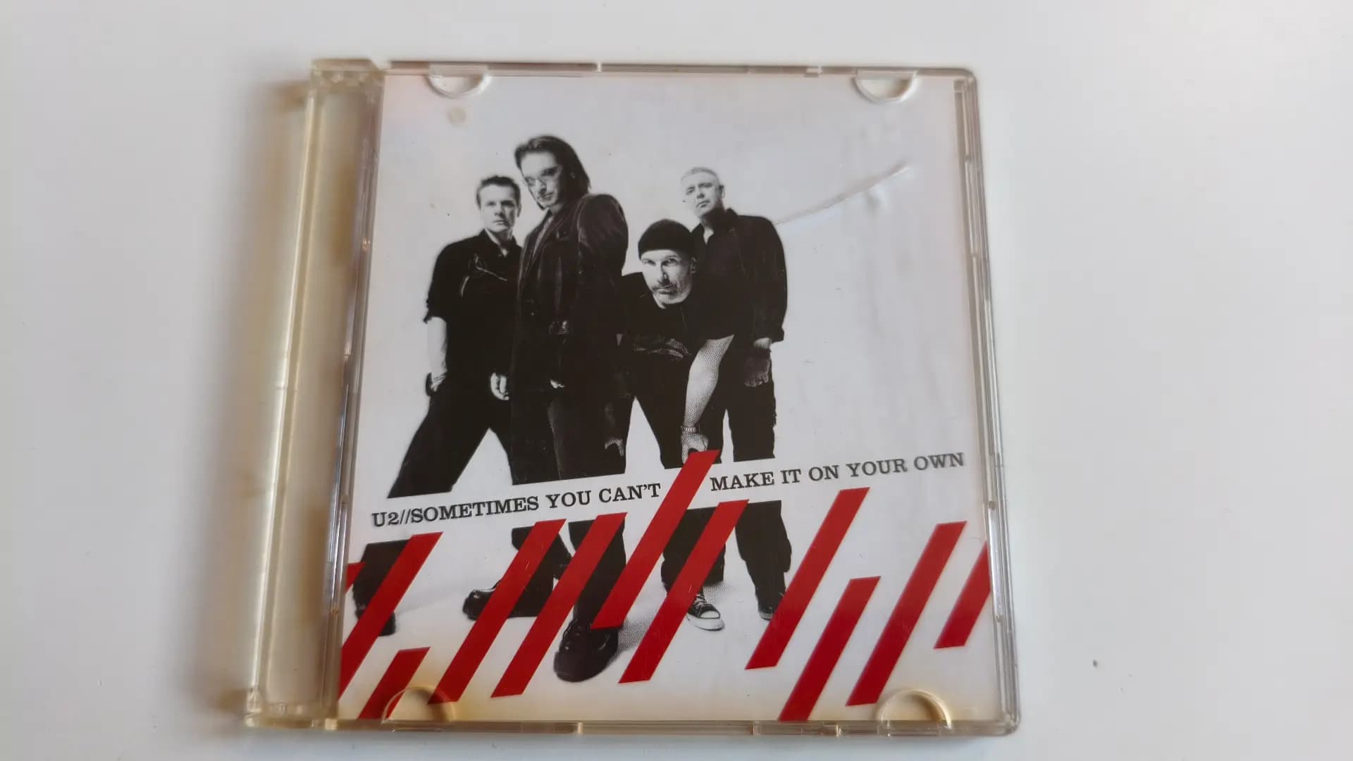 Okładka płyty U2 - Sometimes You Can't Make It On Your Own
