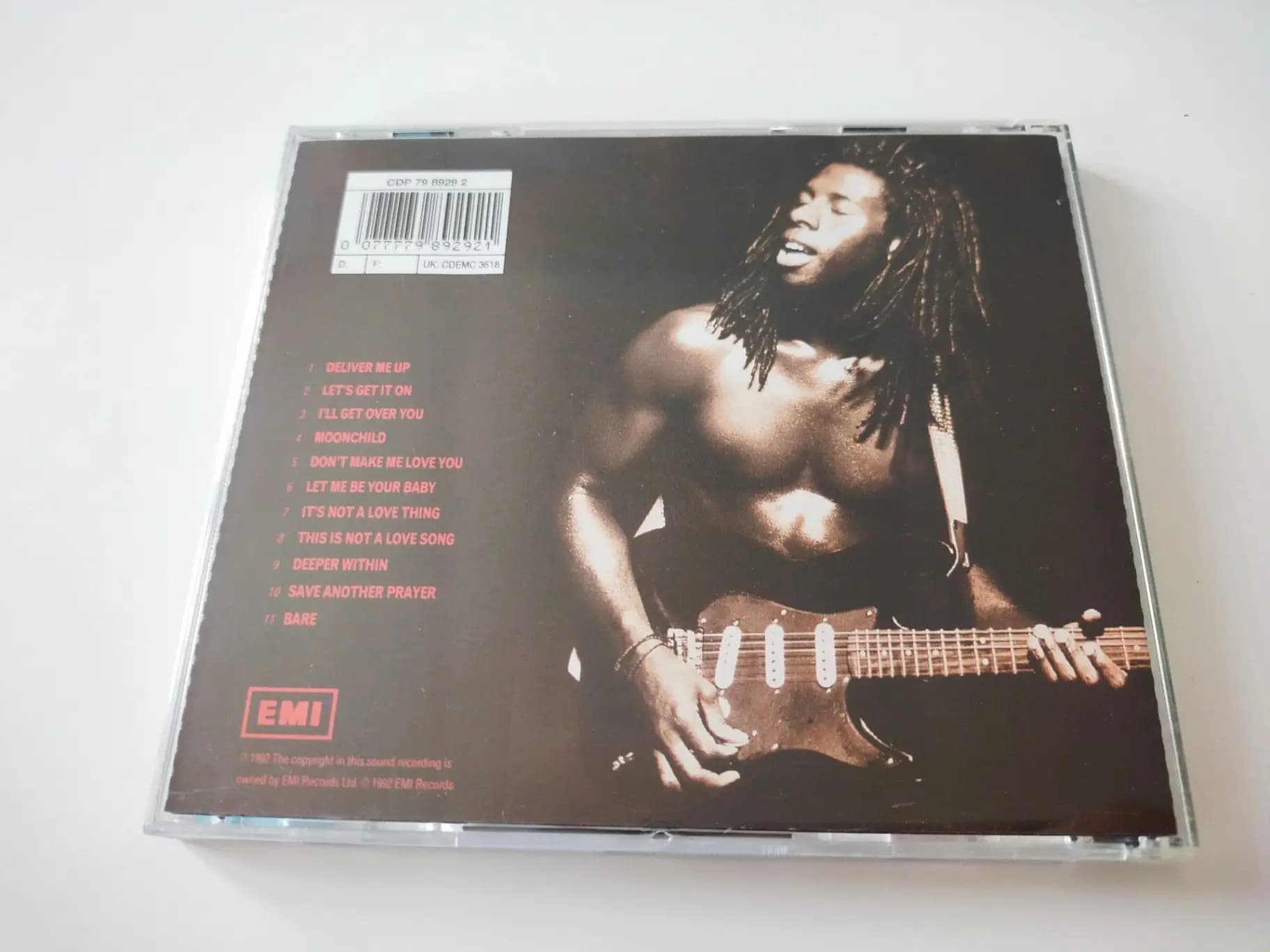 Główne zdjęcie - Geoffrey Williams - Bare