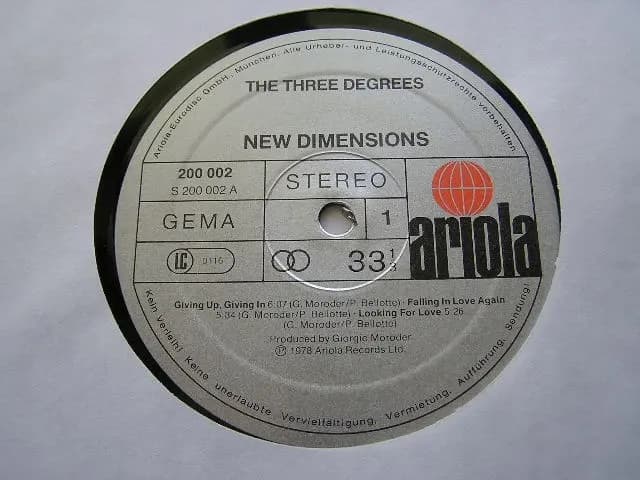 Główne zdjęcie - The Three Degrees - New Dimensions