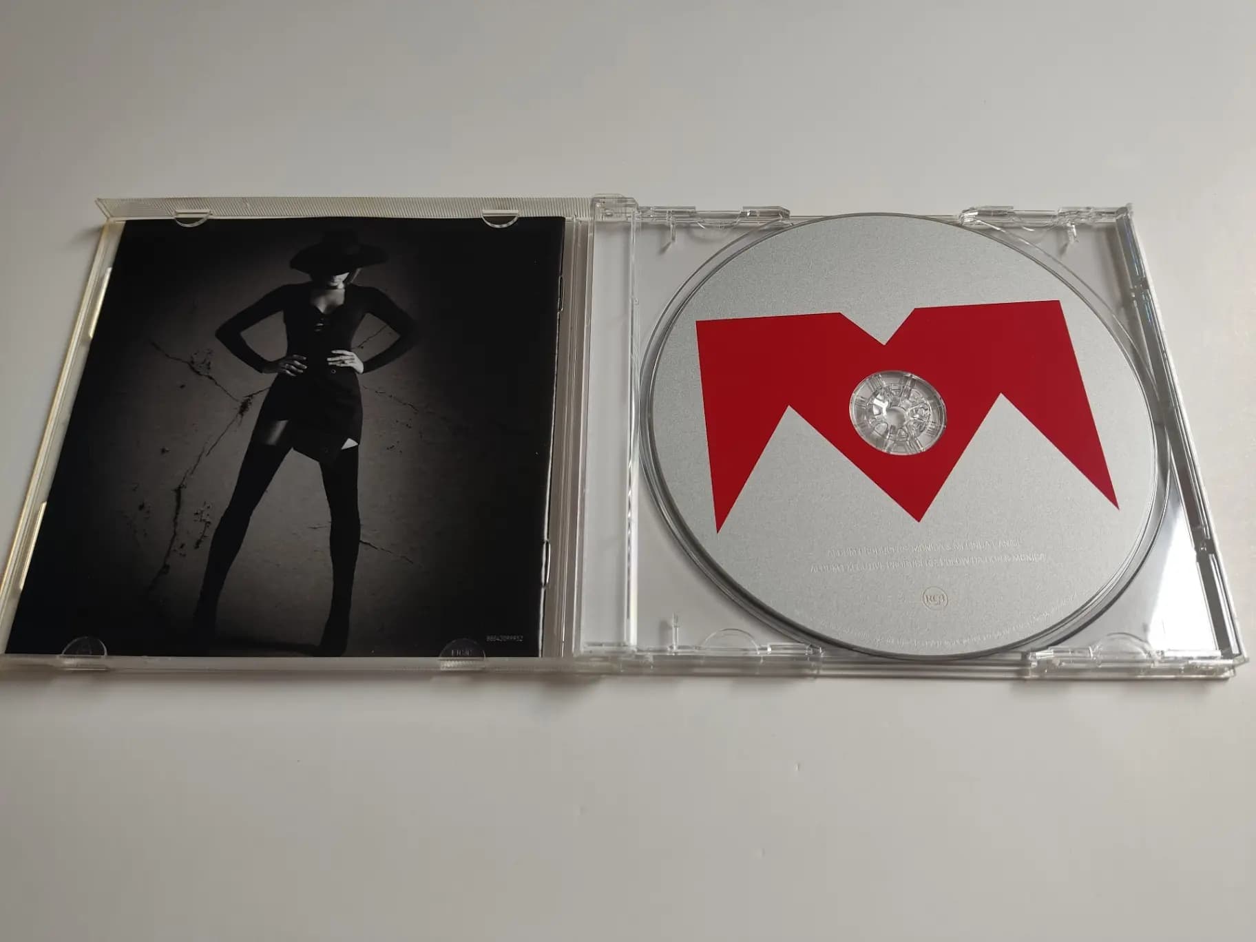 Główne zdjęcie - Monica - Code Red
