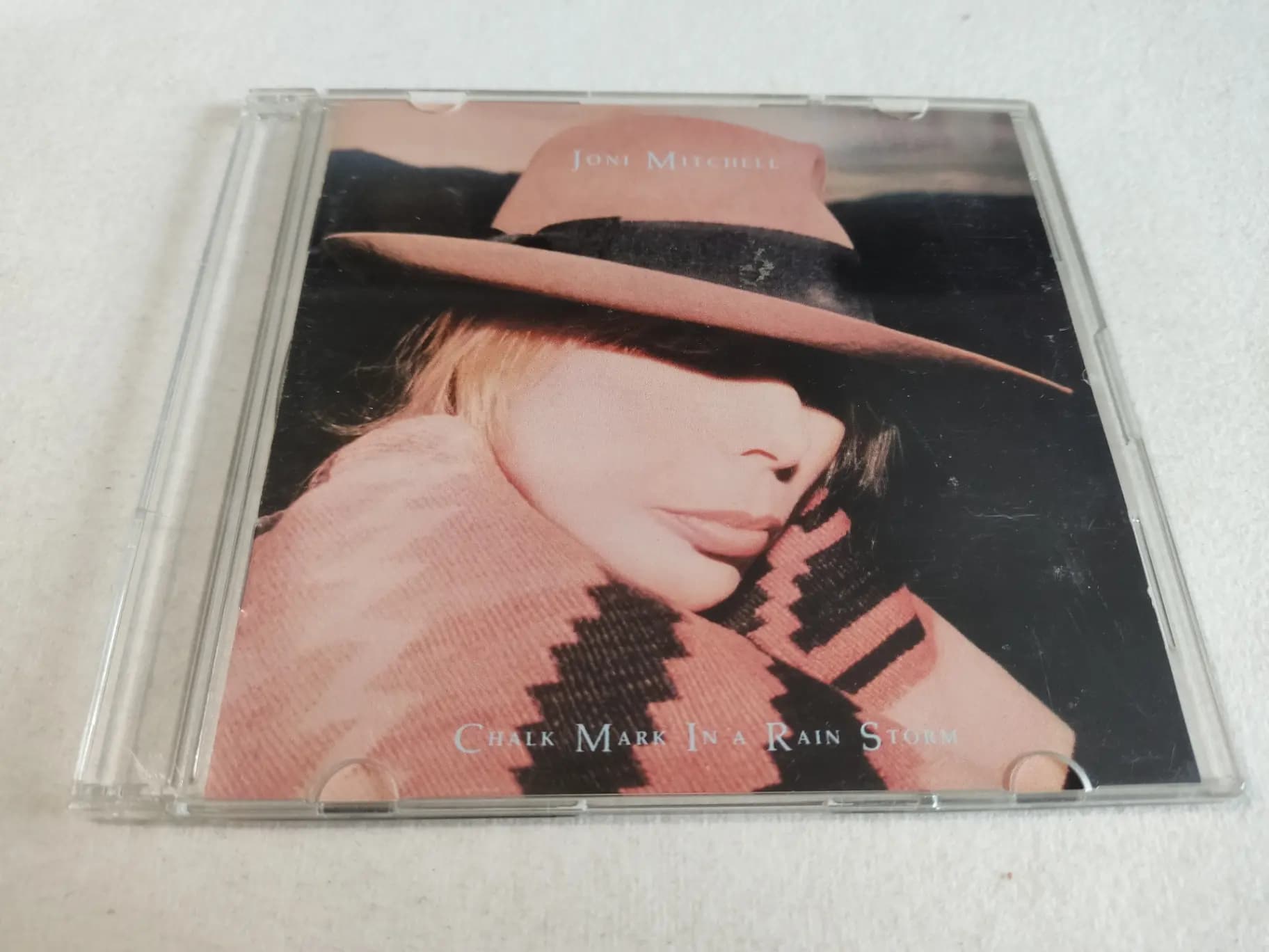 Główne zdjęcie - Joni Mitchell - Chalk Mark In A Rain Storm