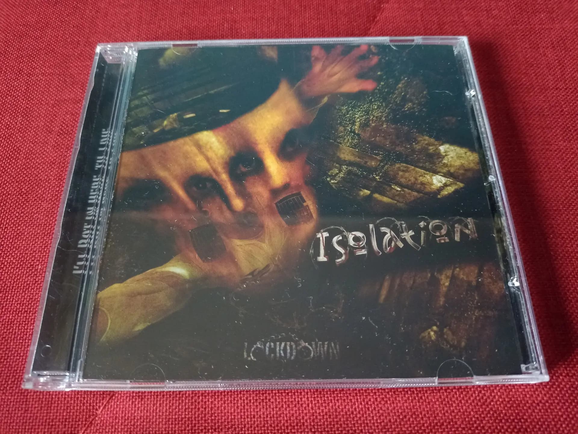 Główne zdjęcie - ISOLATION - LOCKDOWN