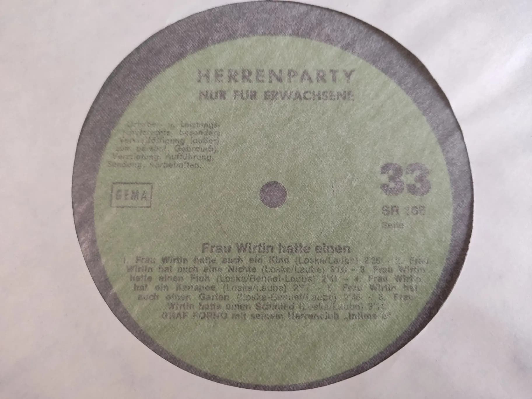 Główne zdjęcie - Graf Porno Mit Seinem Herrenclub "Intime 8" - Herrenparty