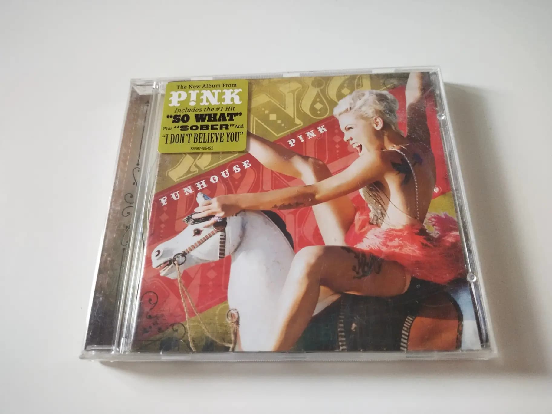 Okładka płyty P!NK - Funhouse