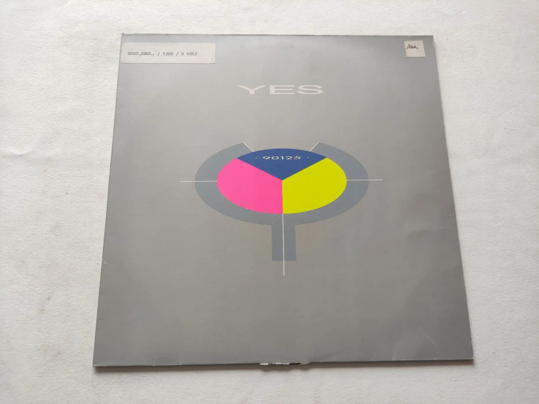 Okładka płyty Yes - 90125