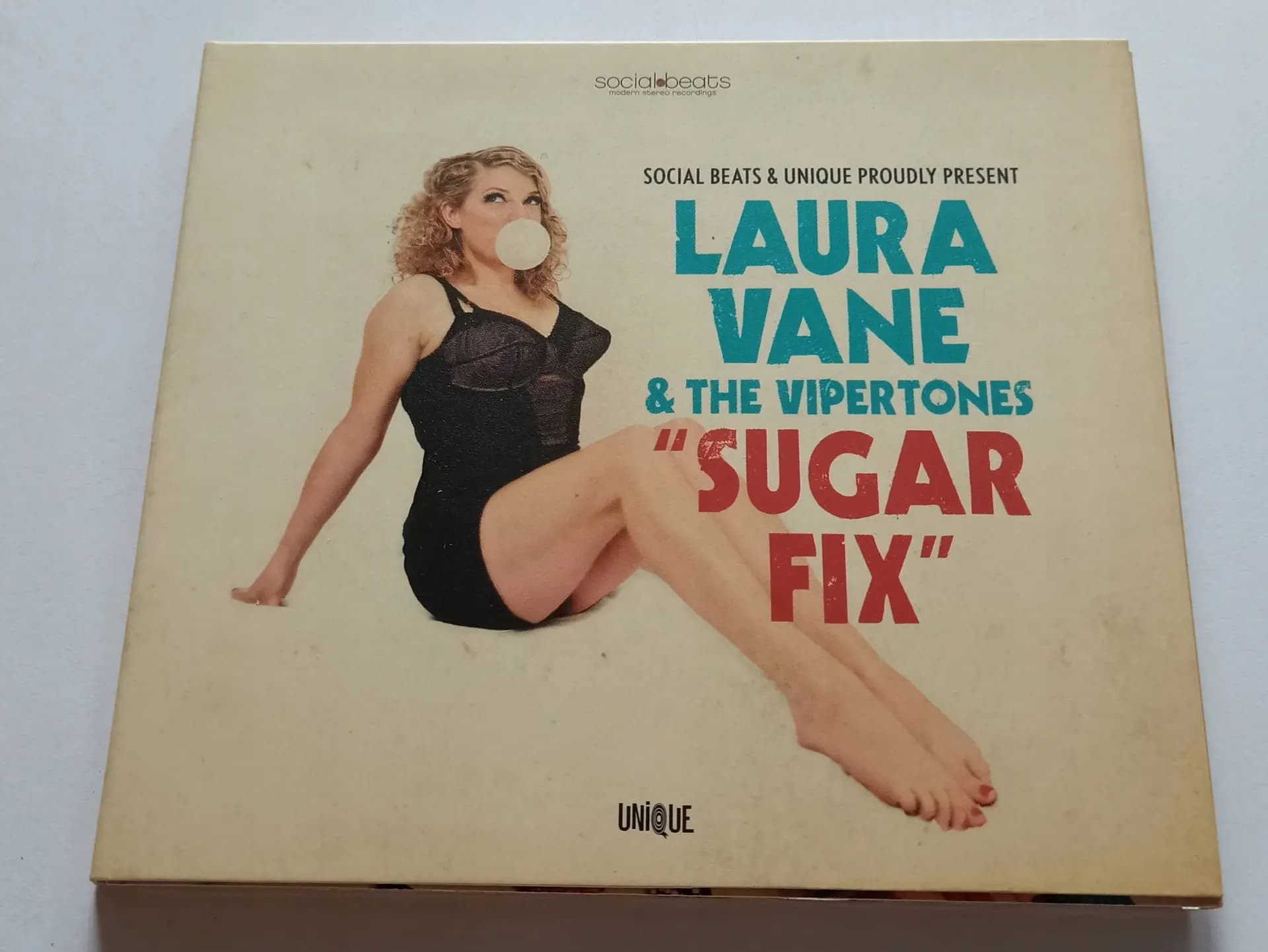 Główne zdjęcie - Laura Vane & The Vipertones - Sugar Fix