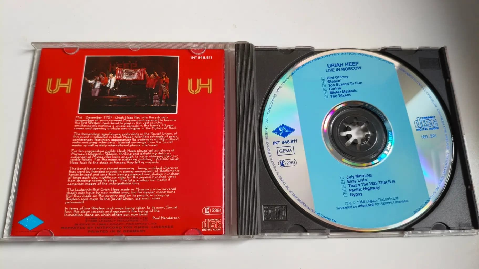 Główne zdjęcie - Uriah Heep - Live In Moscow =   