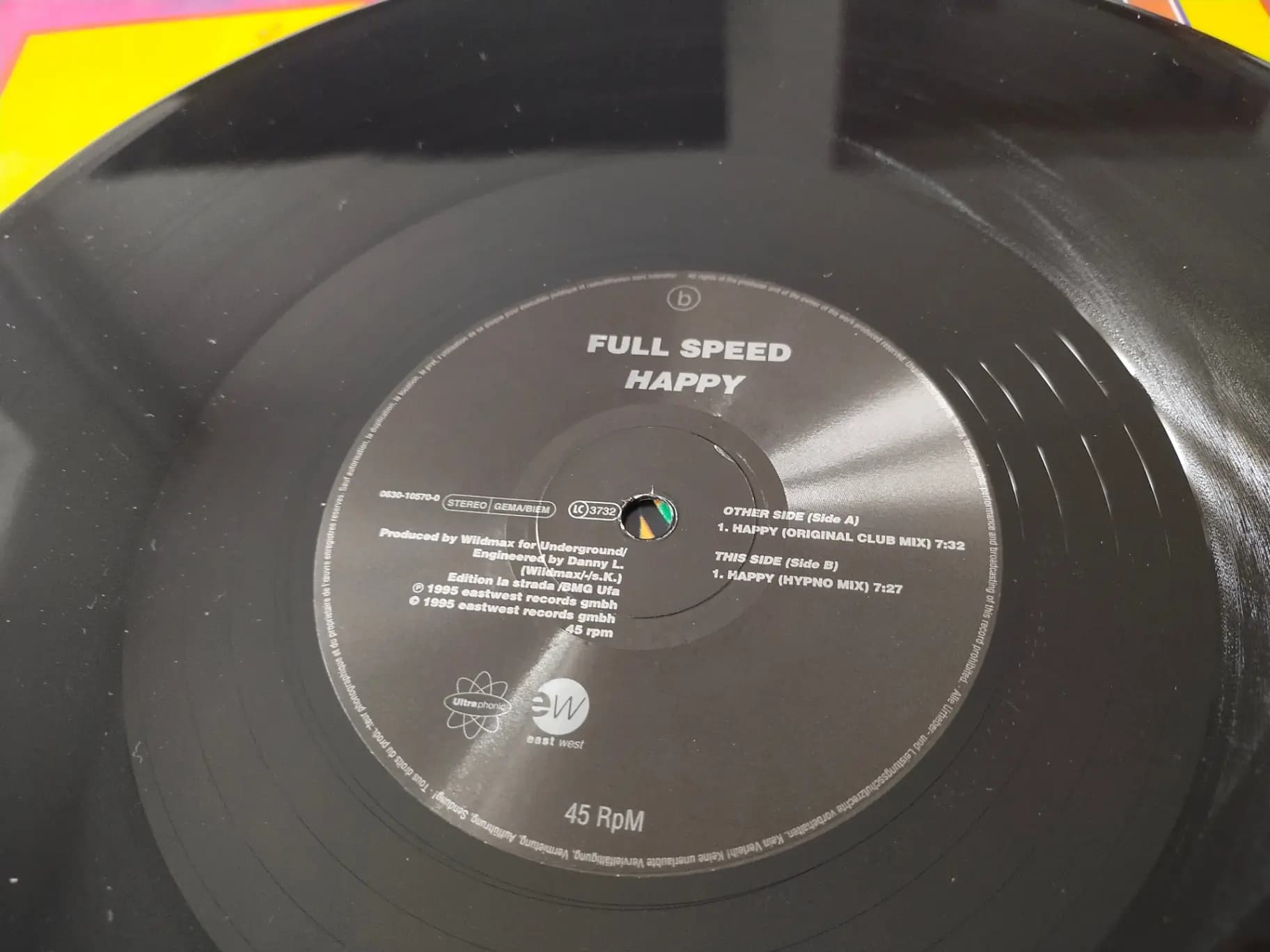 Główne zdjęcie - Full Speed - Happy