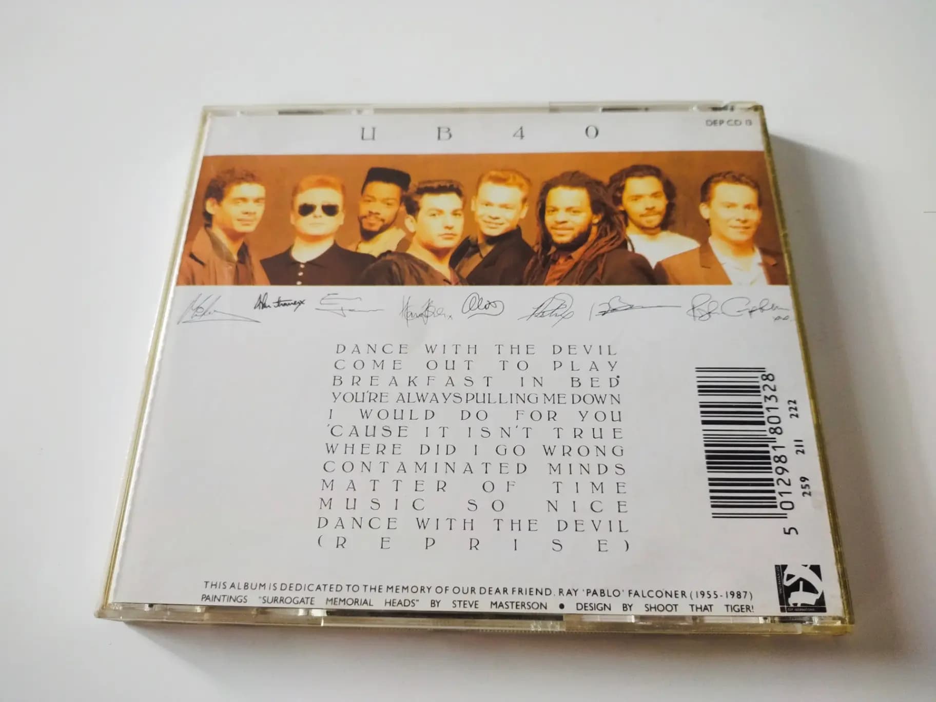 Główne zdjęcie - UB40 - UB40