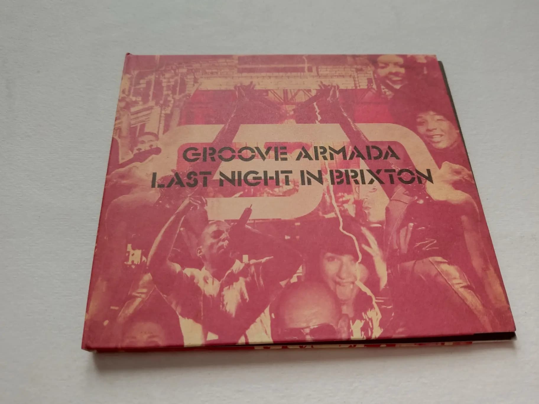 Główne zdjęcie - Groove Armada - Last Night In Brixton