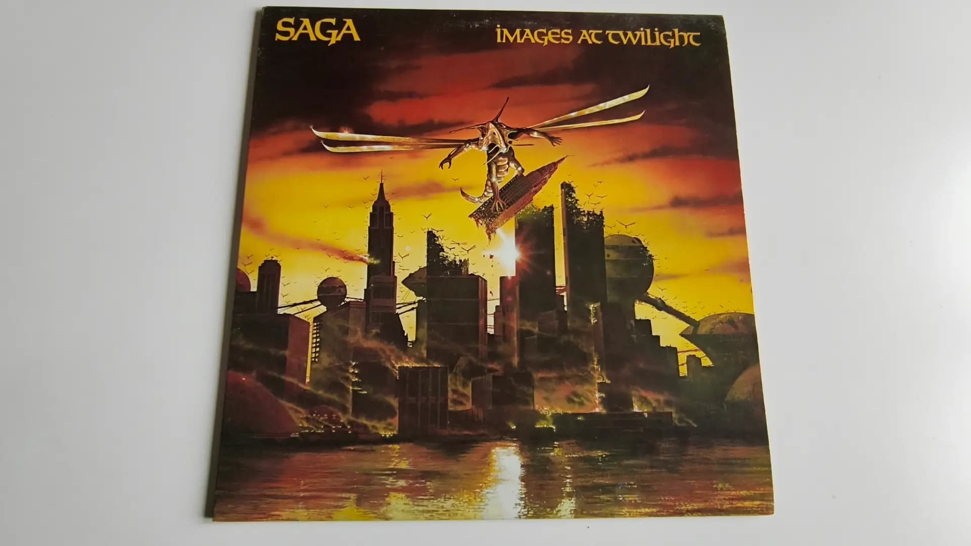 Główne zdjęcie - Saga - Images At Twilight