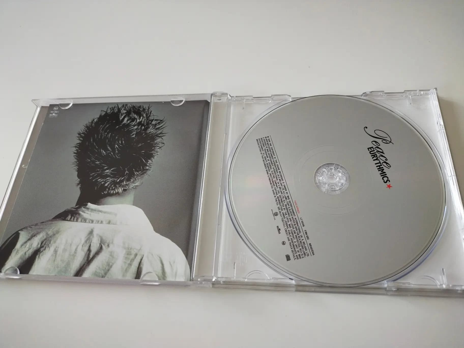 Główne zdjęcie - Eurythmics - Peace