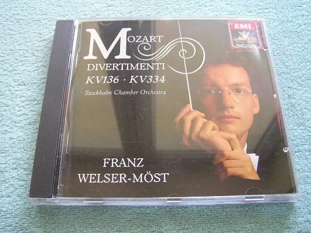 Główne zdjęcie - Mozart - Franz Welser-Möst - Divertimenti
