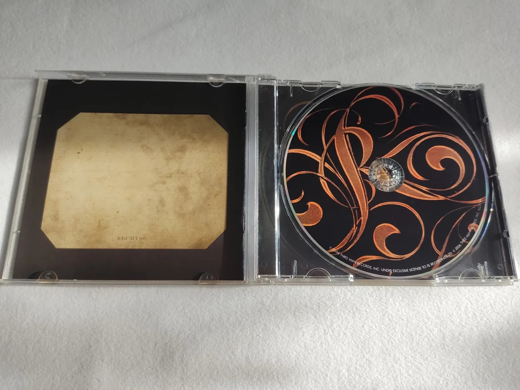Główne zdjęcie - The Raconteurs - Broken Boy Soldiers