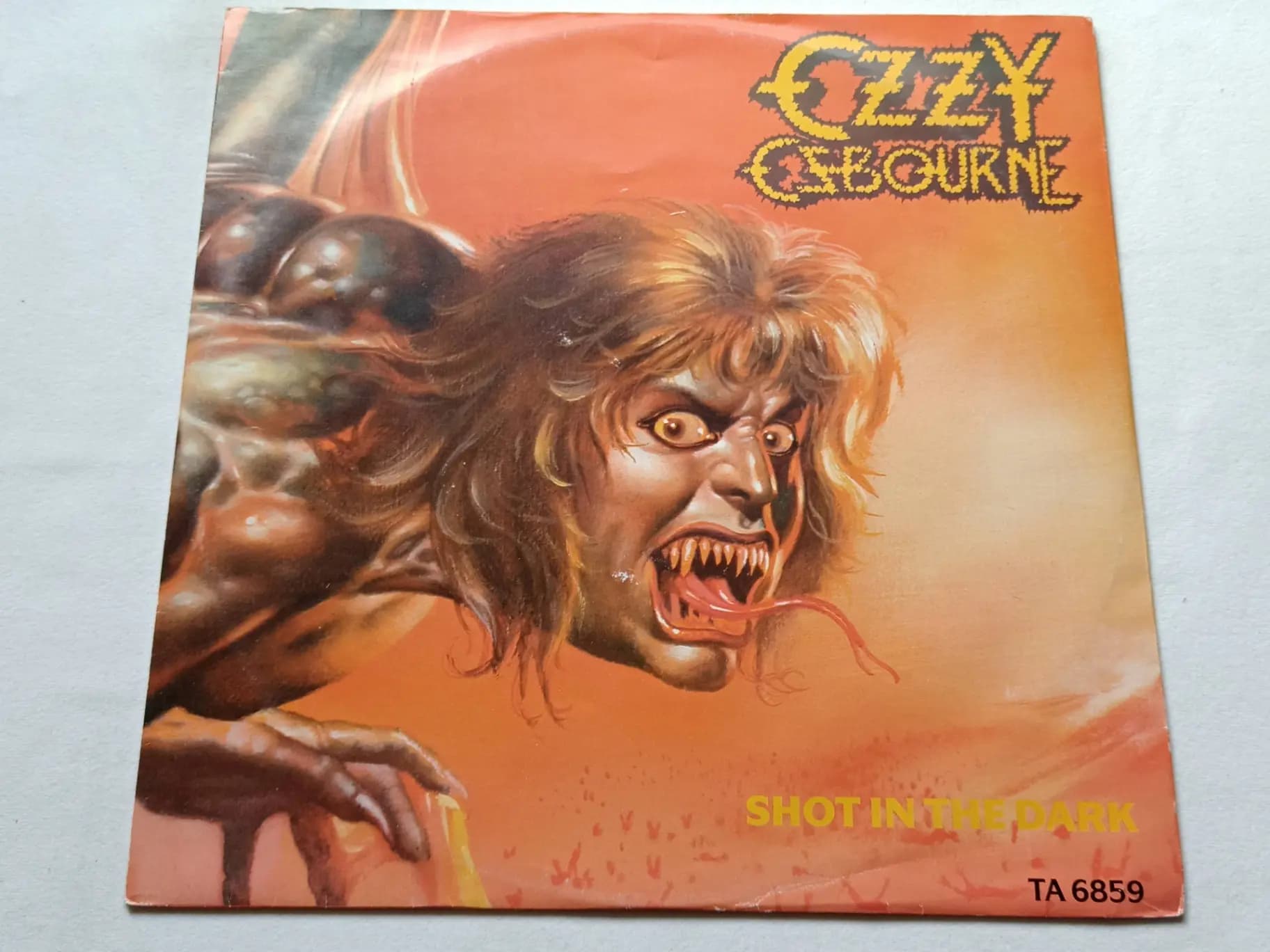 Główne zdjęcie - Ozzy Osbourne - Shot In The Dark