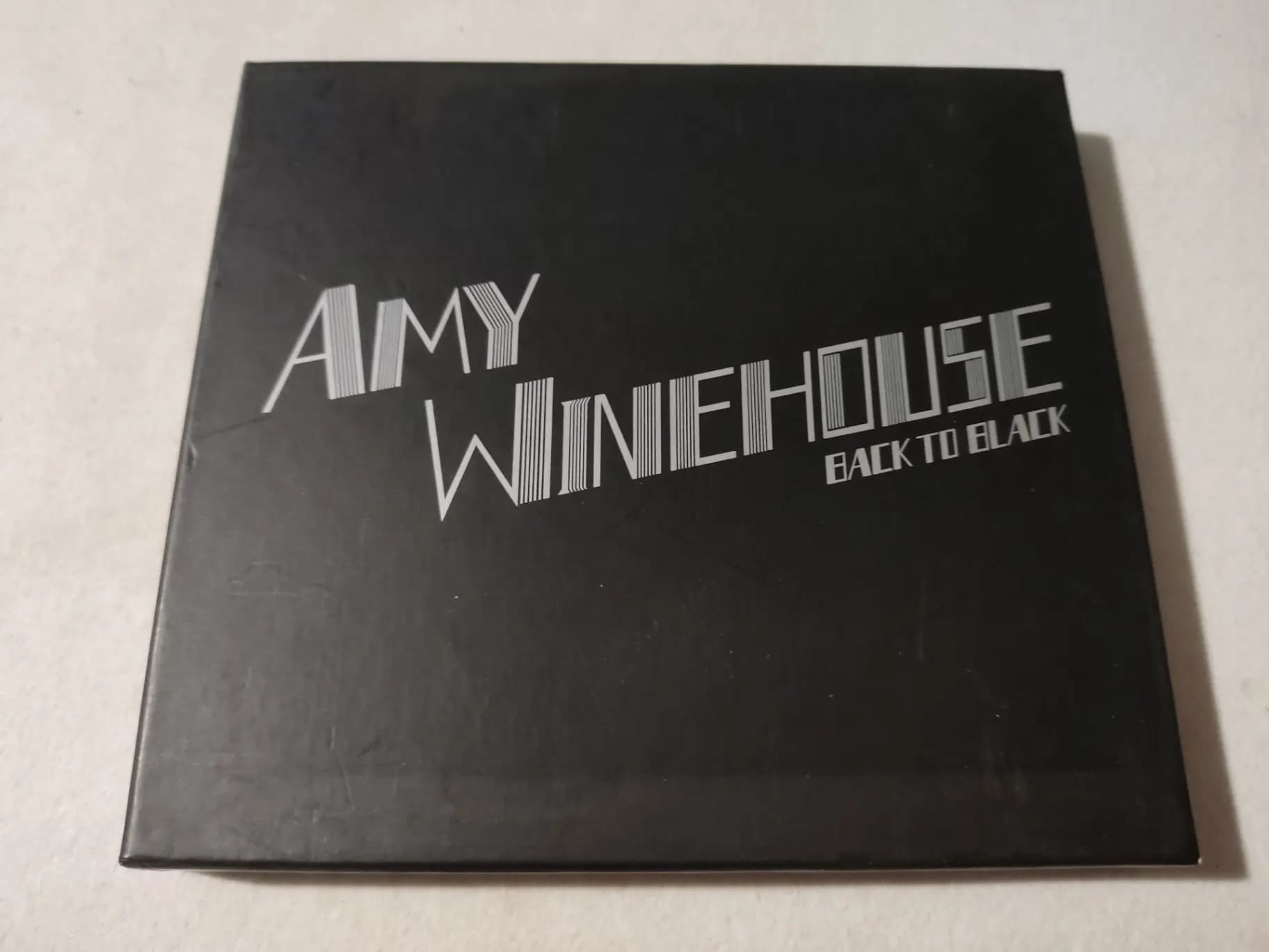 Główne zdjęcie - Amy Winehouse - Back To Black