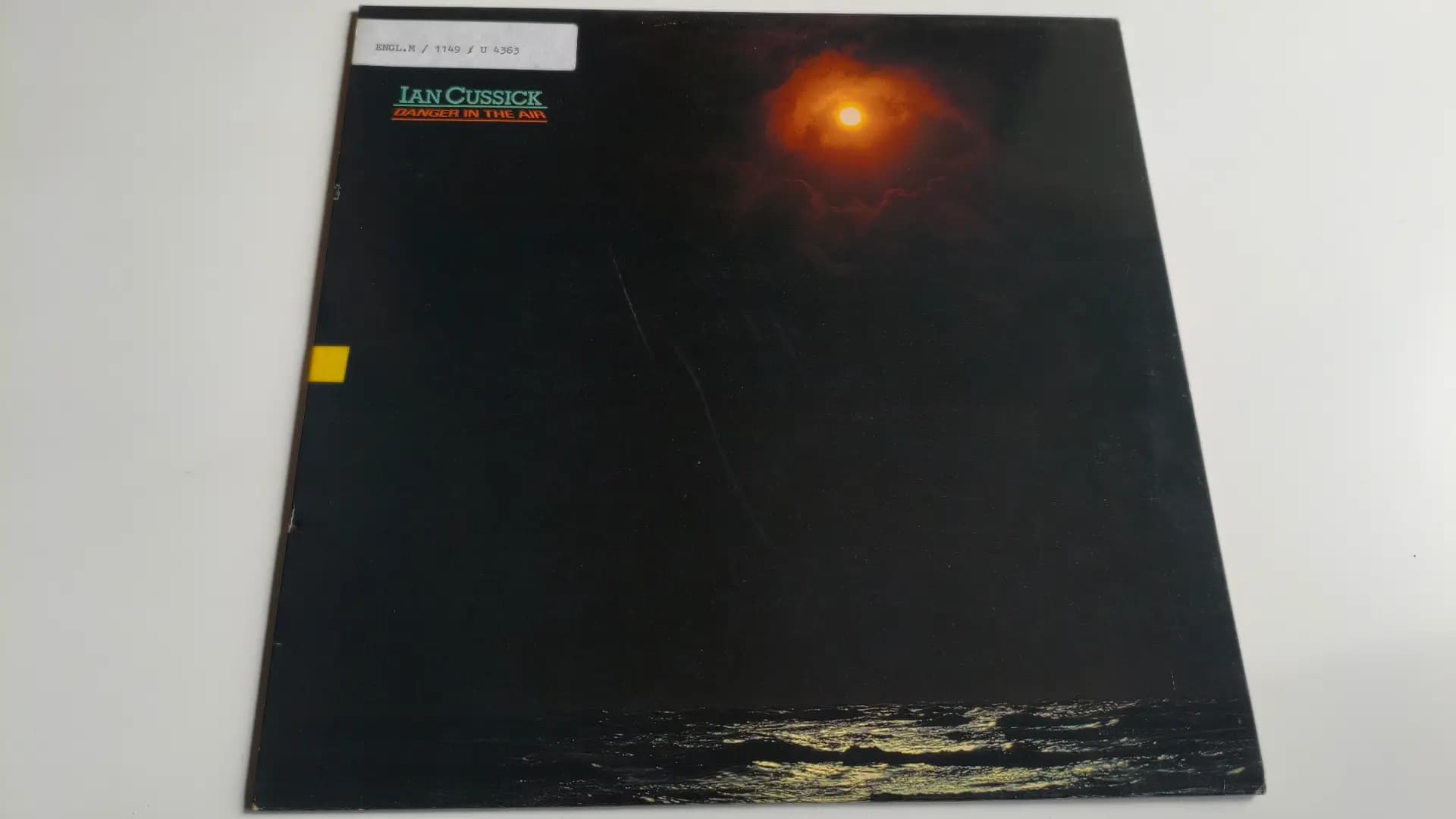 Główne zdjęcie - Ian Cussick - Danger In The Air