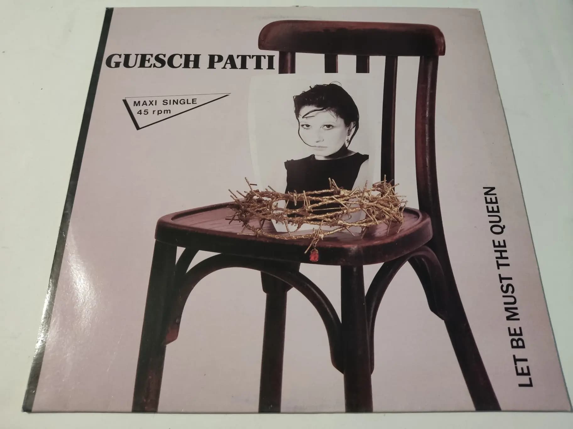 Let Be Must The Queen - Guesch Patti