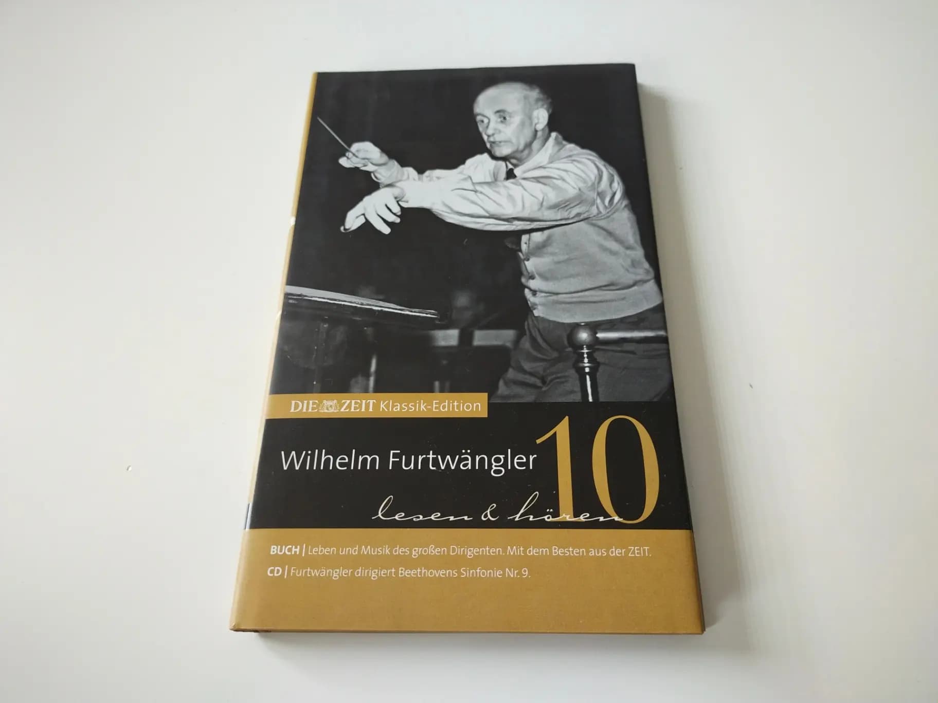 Okładka płyty Wilhelm Furtwängler - Dirigiert Ludwig Van Beethoven