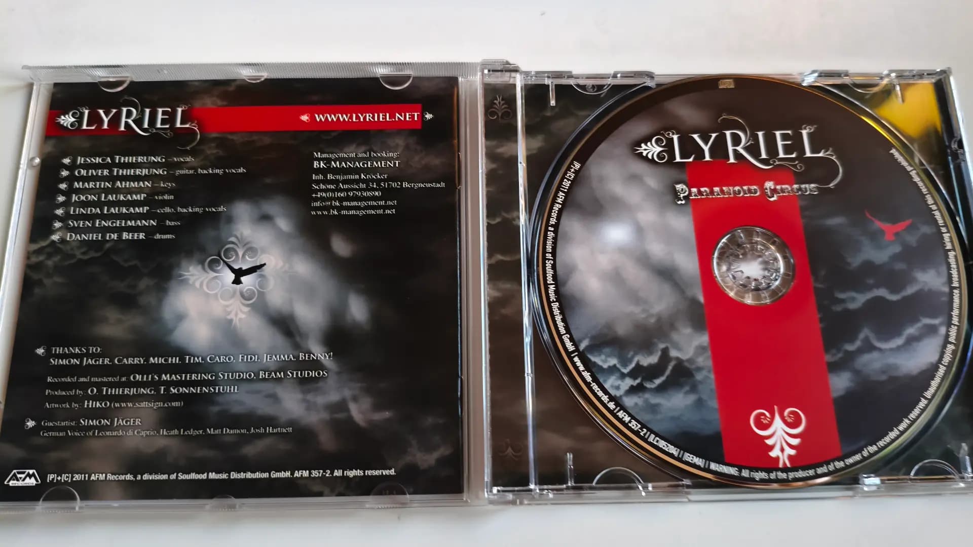 Główne zdjęcie - Lyriel - Paranoid Circus