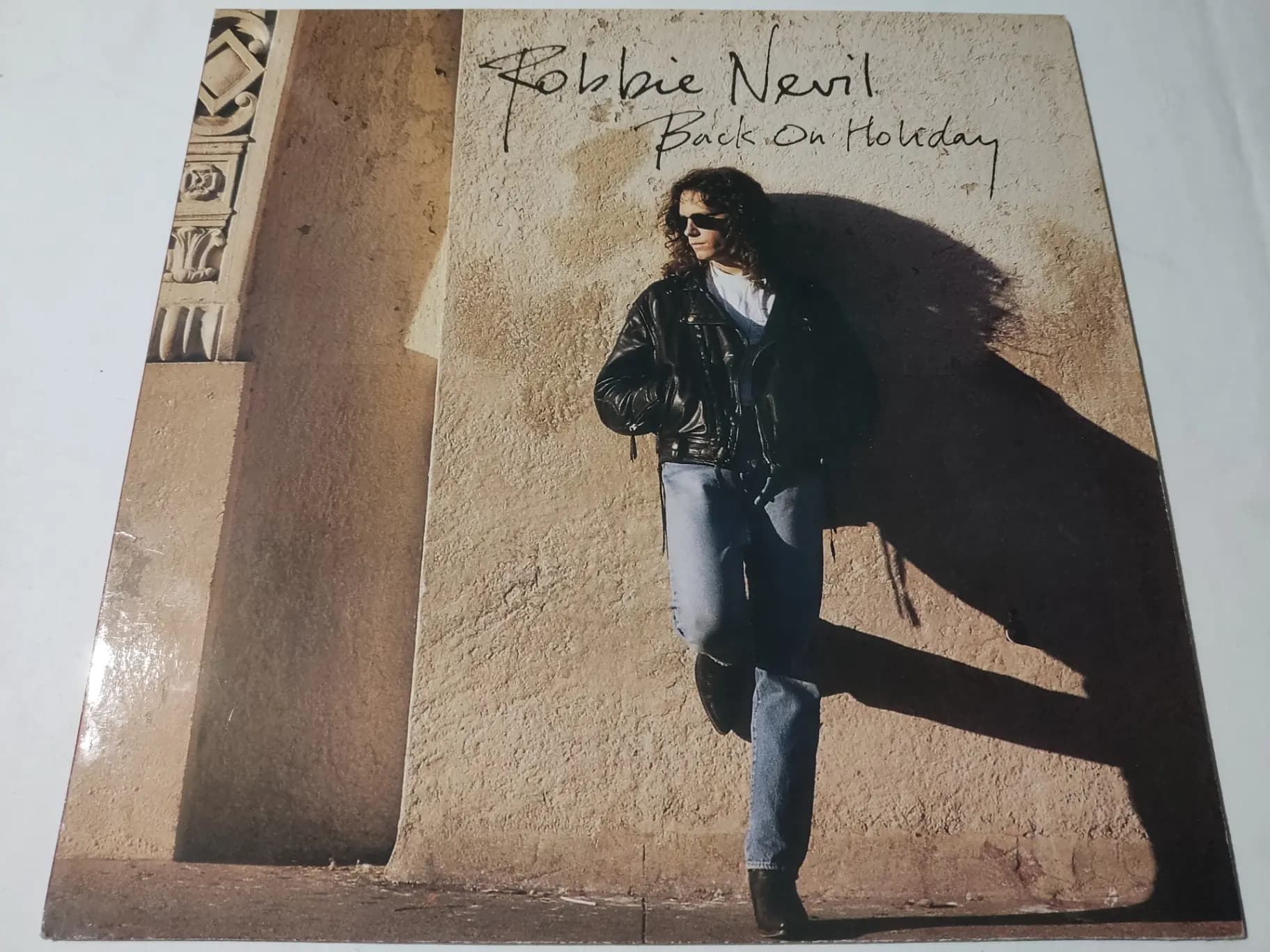 Główne zdjęcie - Robbie Nevil - Back On Holiday